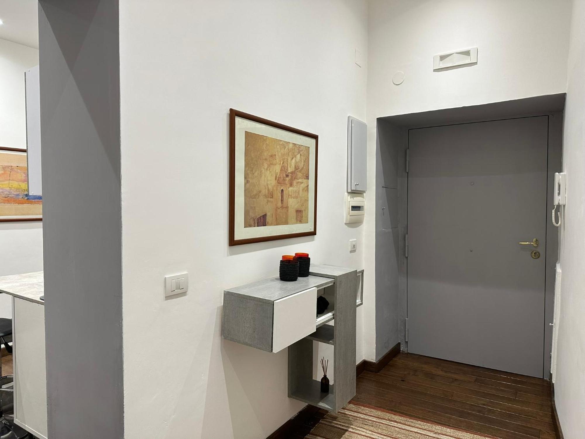 Bilocale A Chiaia Vicino A Via Dei Mille Appartement